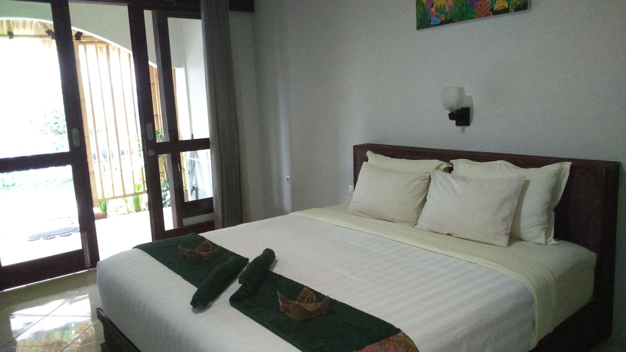 Senggigi Cottages Lombok Exterior photo