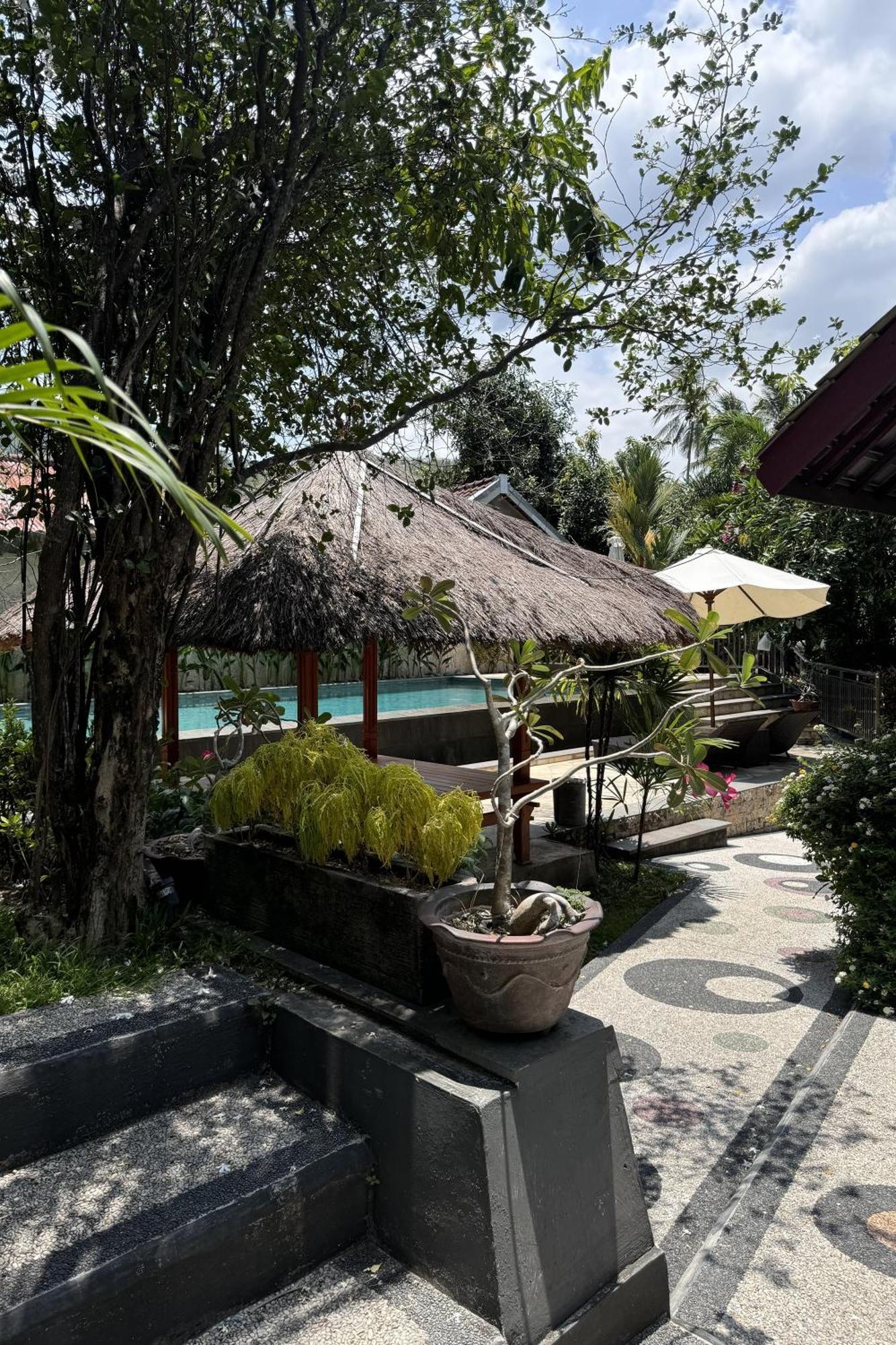 Senggigi Cottages Lombok Exterior photo