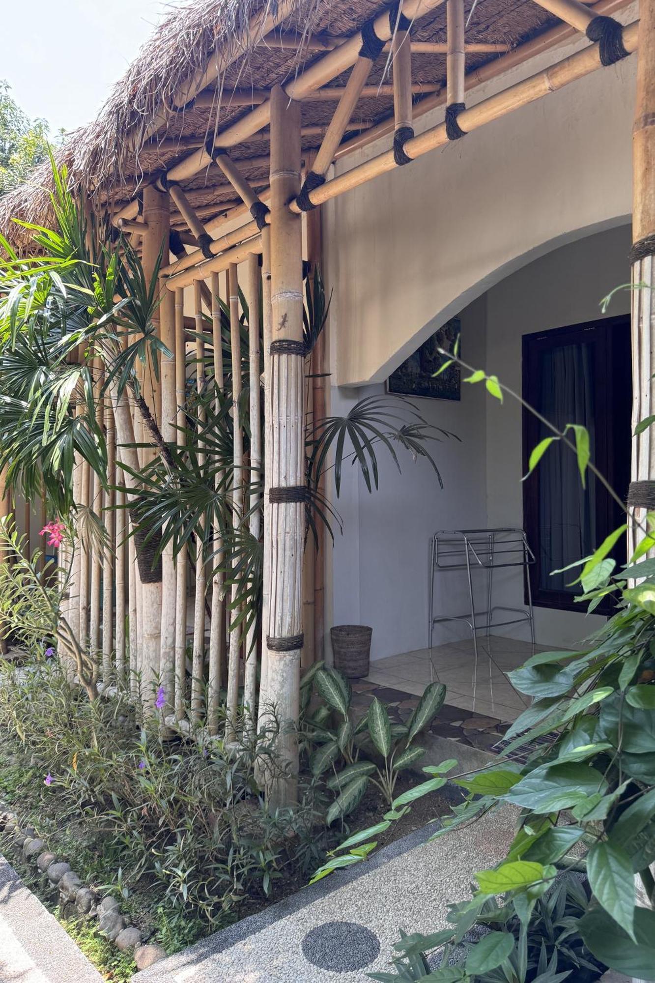Senggigi Cottages Lombok Exterior photo