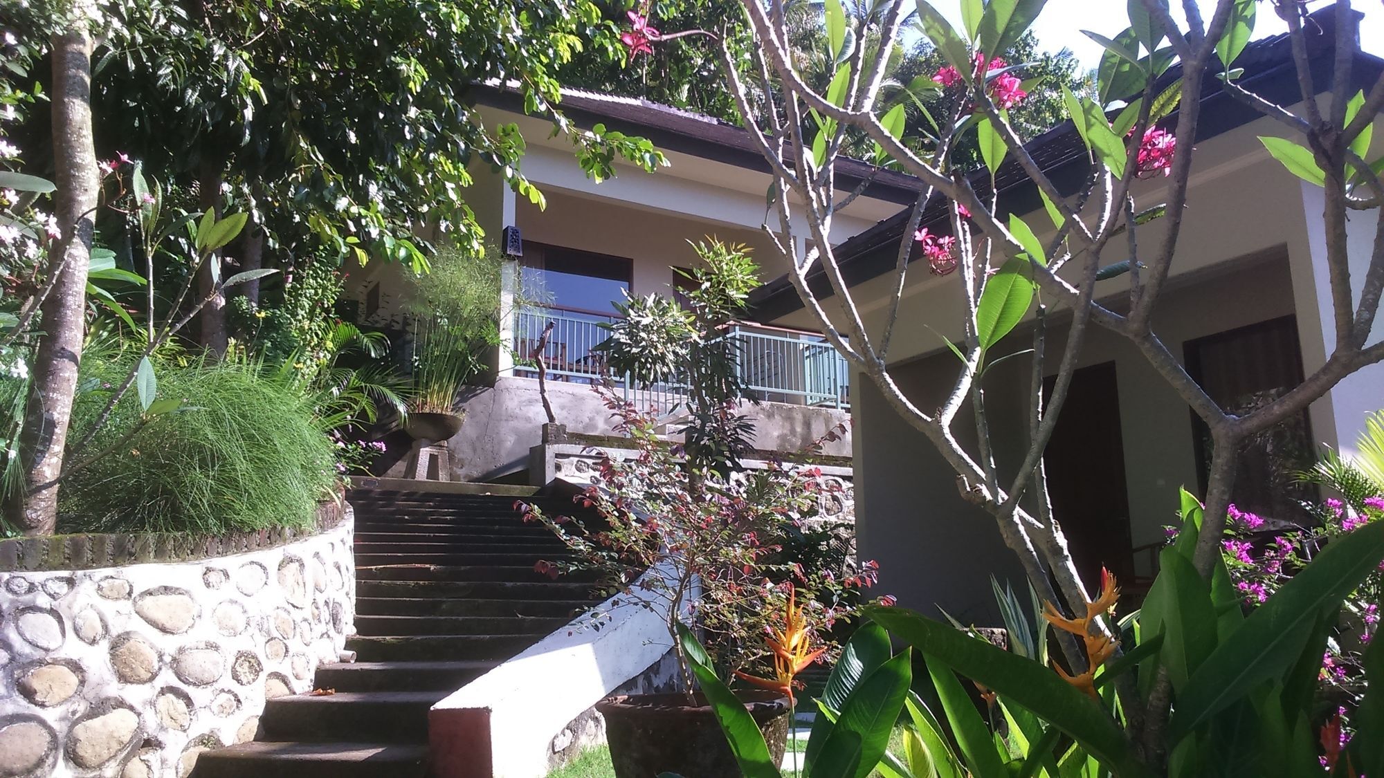 Senggigi Cottages Lombok Exterior photo